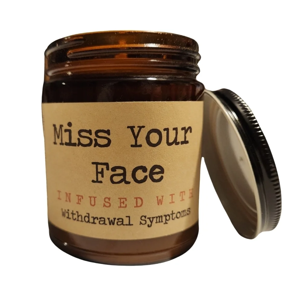 Miss Your Face Candle By The Snarky Mermaid - Picture 4 of 8